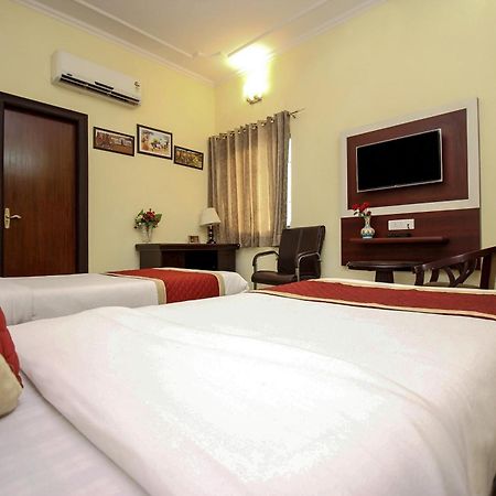 Super Hotel O Jaipur Stays Exterior photo