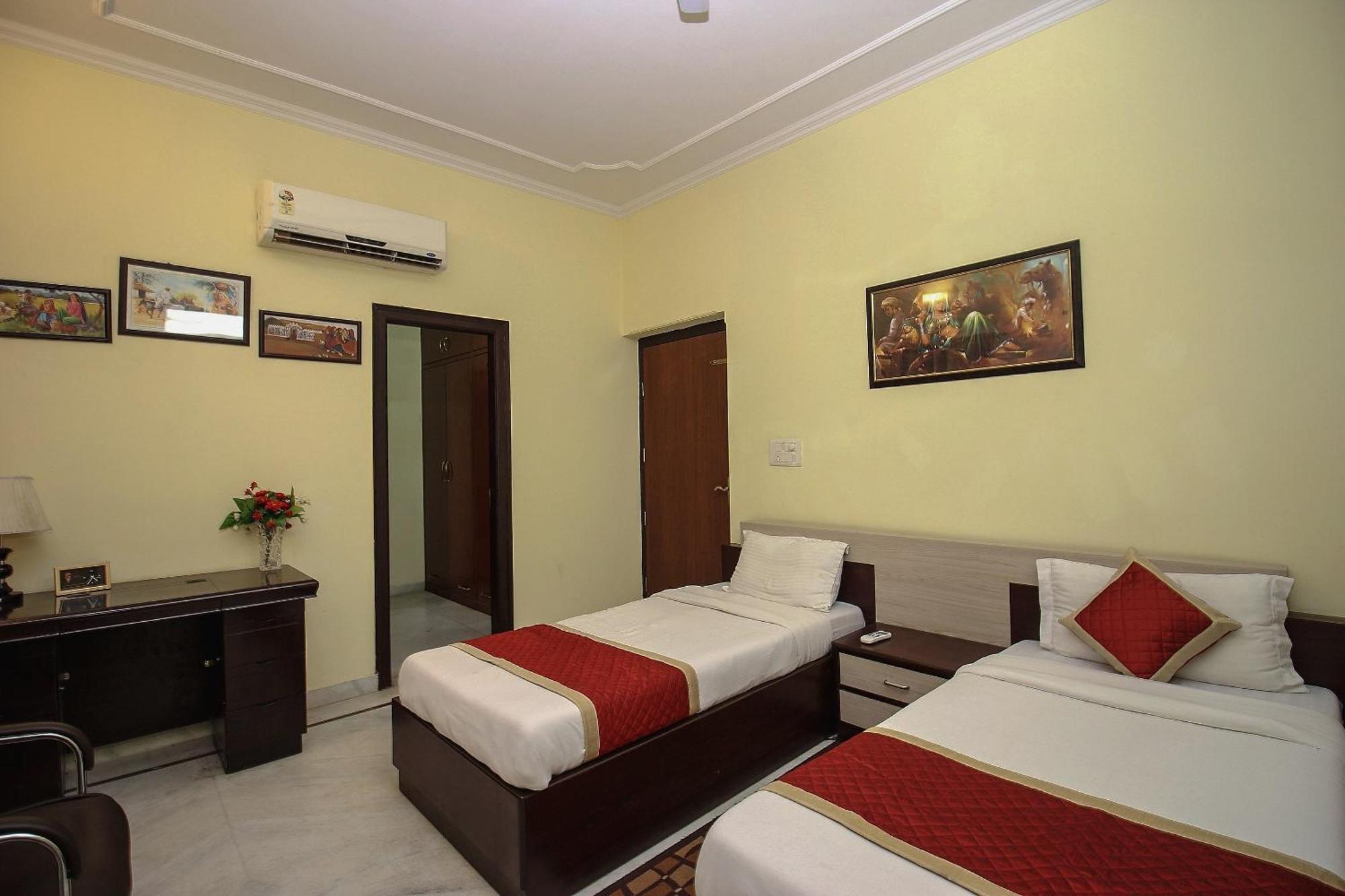 Super Hotel O Jaipur Stays Exterior photo