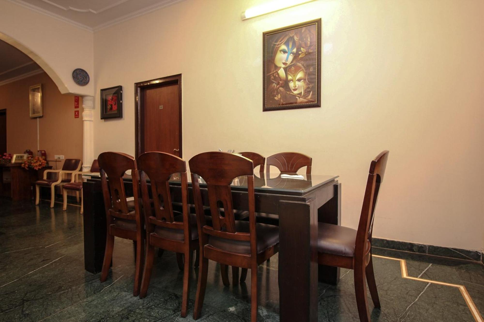 Super Hotel O Jaipur Stays Exterior photo